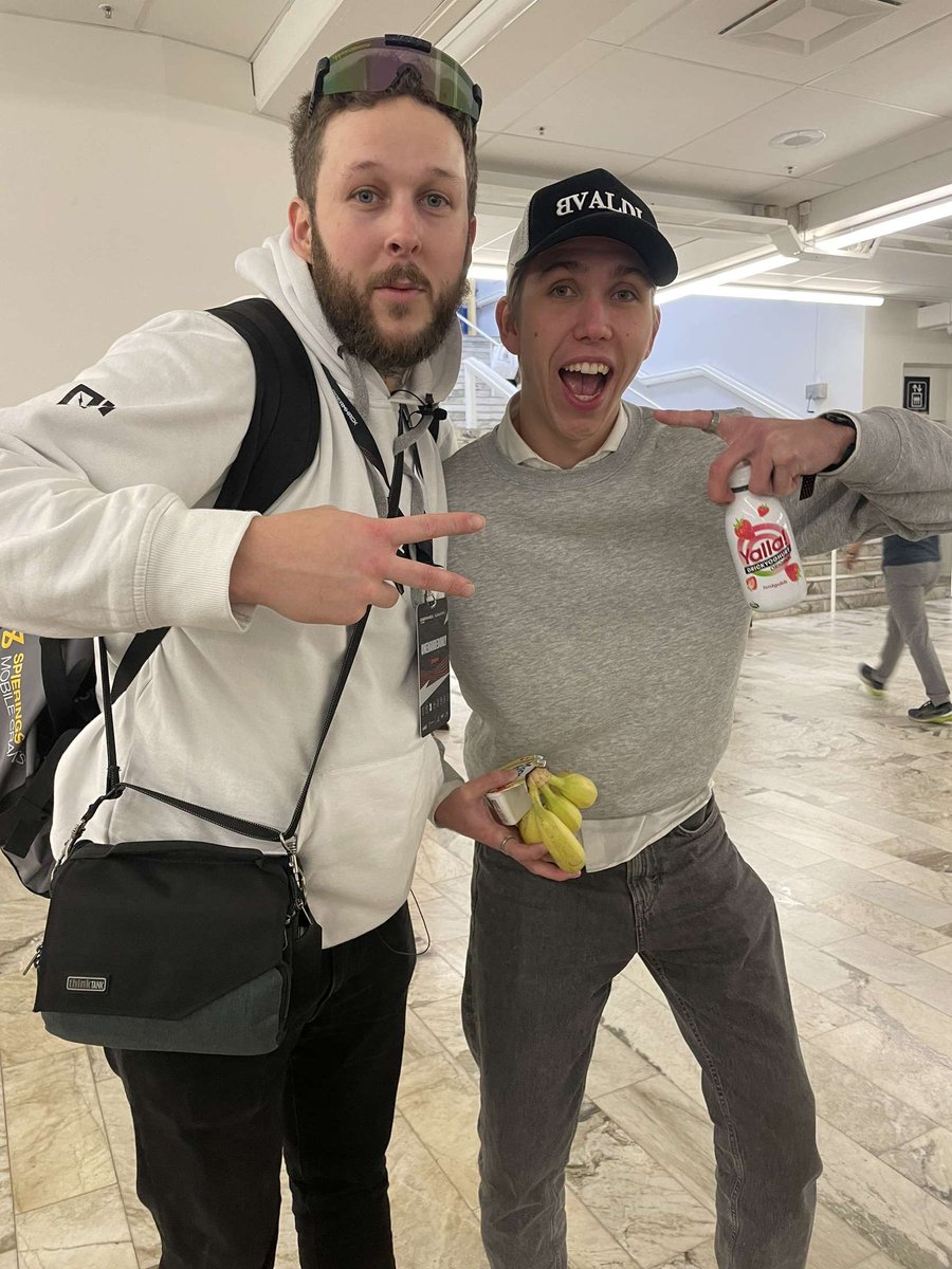 Simon "s1m0n" Aakeröy tweet media