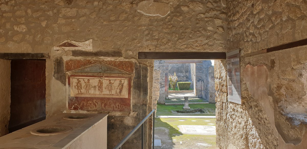 AncientRomeLive's tweet photo. Join us in the Bay of Naples! Let's back in time and into the footsteps by exploring the Vesuvian cities Pompeii, Herculaneum, Stabiae. It’s full immersion in AD 79! Sign up here! #travelcourse
https://t.co/FH3fw33E2L https://t.co/76Wp4rgQ7W