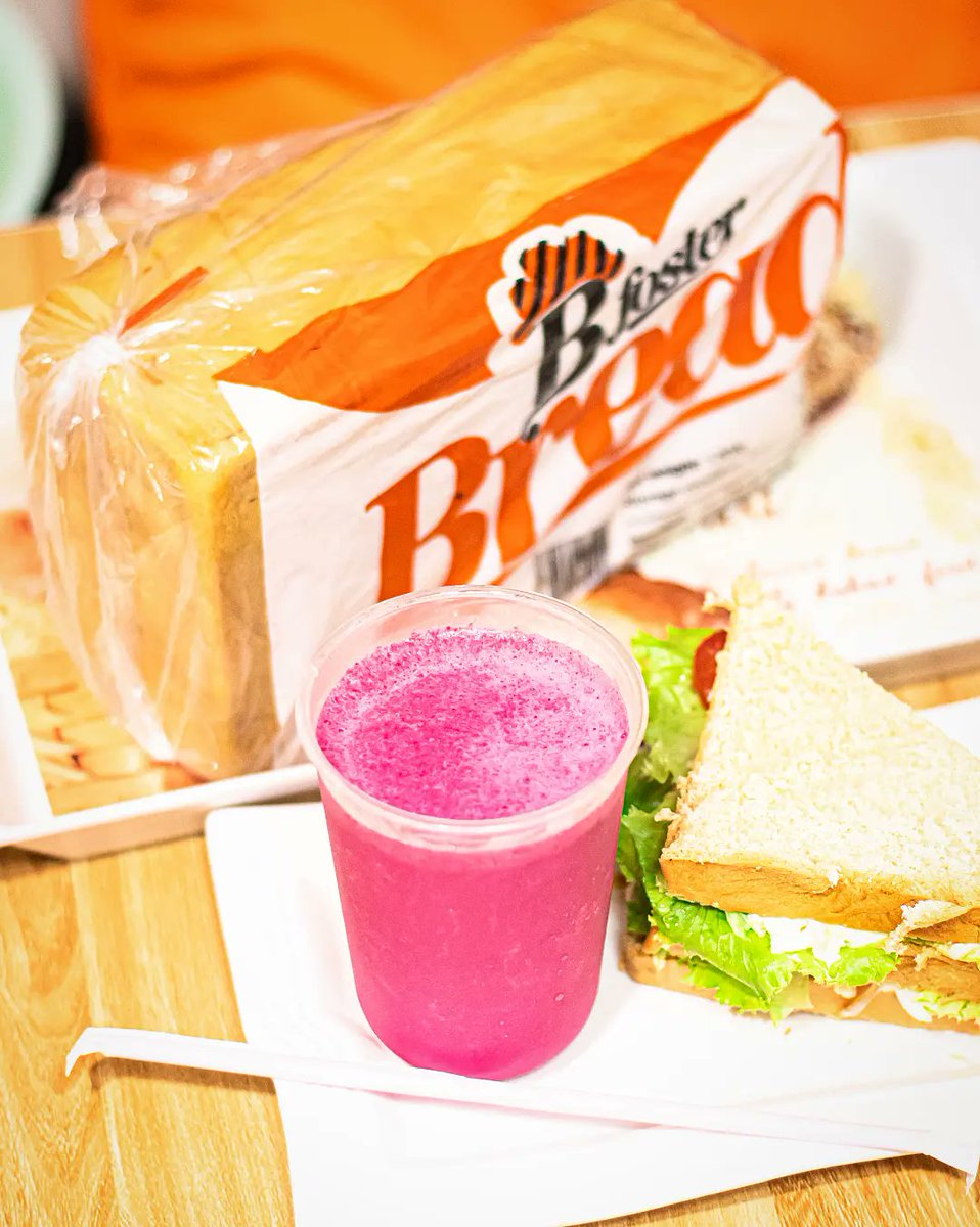 BFoster_bakery's tweet photo. How about a beetroot smoothie and a #bfosterbread sandwich for breakfast? 🤔 Breakfast with #bfosterbread😋 #sandwich
#bfoster #breakfasttime #breakfastideas #No1 #Bread #Ghana VGMA #bfosterbakery #bread Joe Mettle #breakfastgoals #breakfastmoment #wheat #newpost Herr https://t.co/yAupBDf8ID