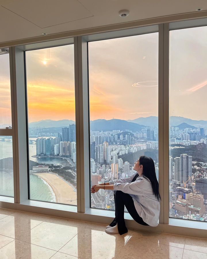 ideabox7's tweet image. 연말에 가족&amp;amp;친구와 호캉스 하기 좋은 곳💖 해운대 오션뷰가.. 끝내줍니다..🫶🏻 - ALLTHATTRAVEL - go.shr.lc/3RiwPJB