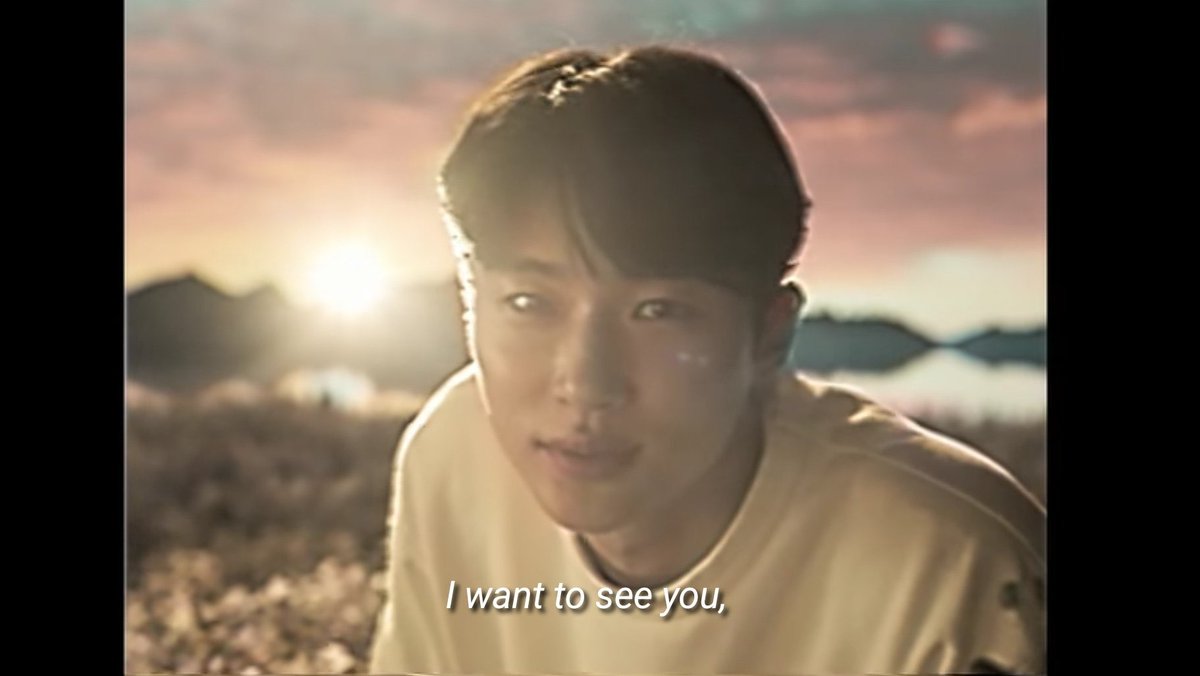 99KDRAMA's tweet photo. it's been a year but

help, im still at the restaurant
still sitting in a corner i haunt
cross-legged in the dim light
they say, "what a sad sight"

:( https://t.co/NdJPHu28gz