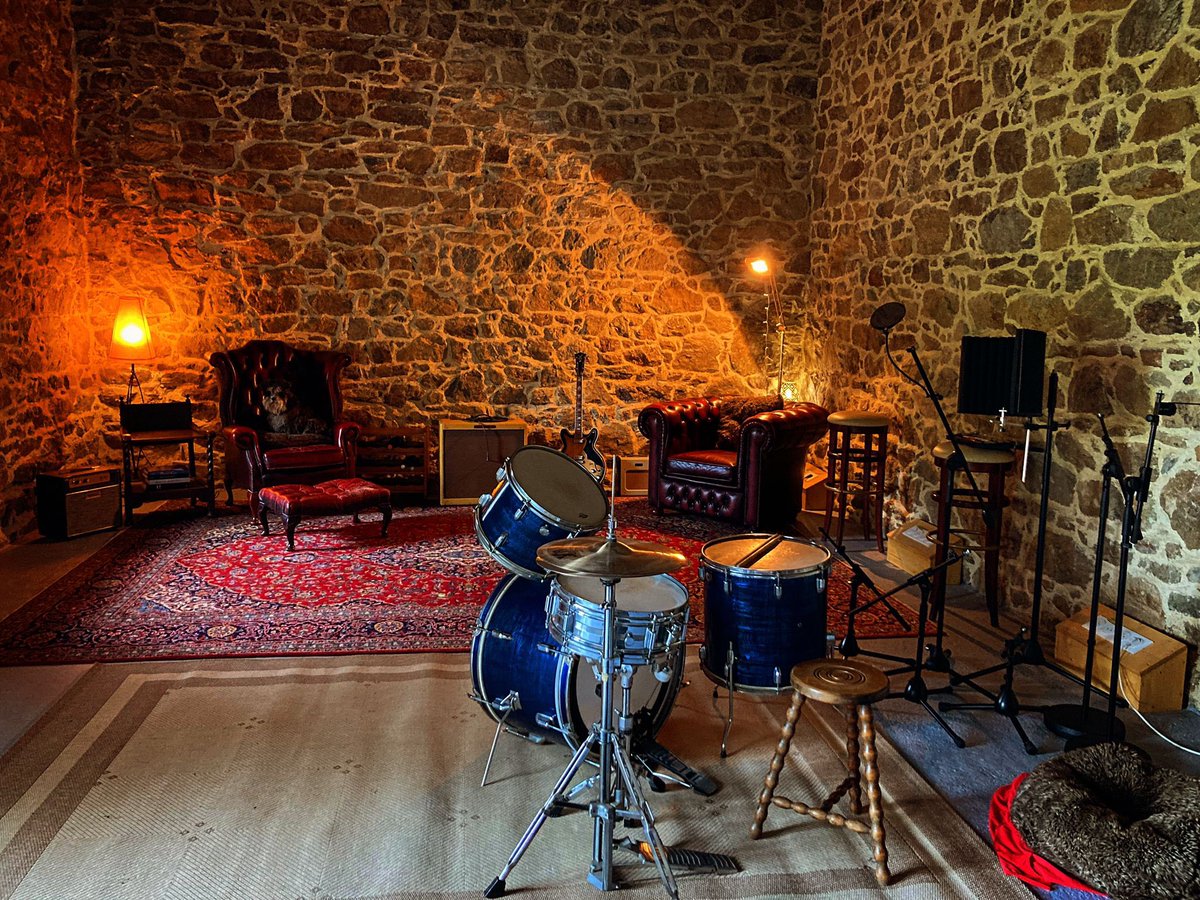 I’m so happy with how the new live room turned out in my studio. What would you record here?