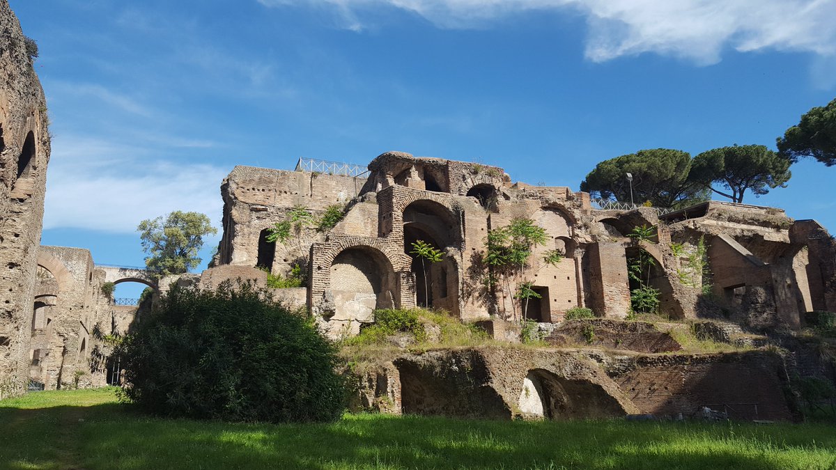 AncientRomeLive's tweet photo. Not all roads lead to Rome, but signing up for our course can lead you there! Join us on our 5-day Building a Roman City course!
#travelcourse
https://t.co/dHH5ZkqrsW https://t.co/IYpiUaXA6o