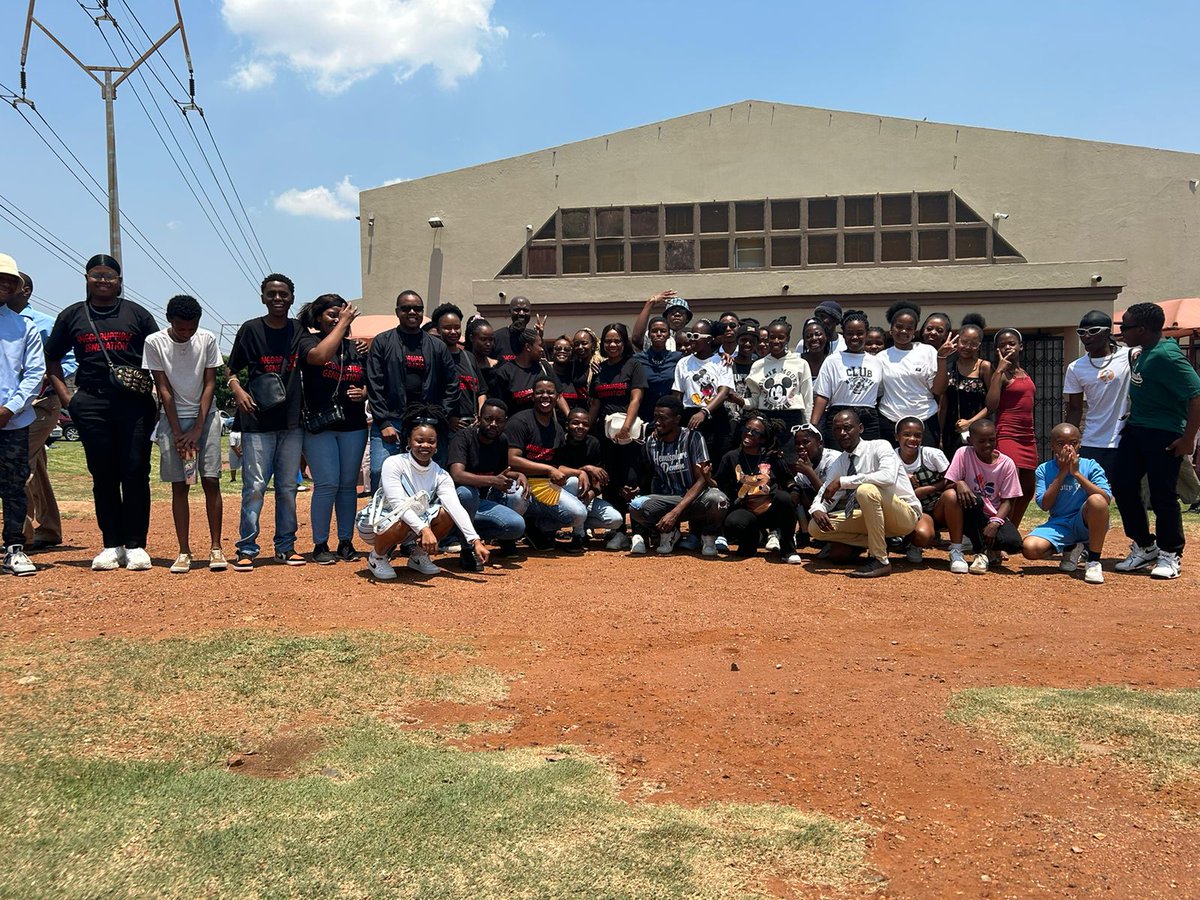 CFCEastfield's tweet photo. Thank you Tembisa CFC, the roadshow was a Great Success 🔥🙌
We can't wait for camp 2023 

#IncorruptibleGeneration https://t.co/2jDOudJAHy