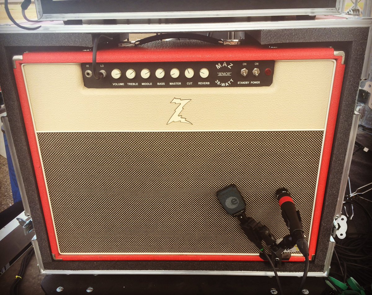 ampclamp's tweet photo. Sweet Z Mic’d twice 🤘😜#guitarist #guitarporn #soundengineers #foh #DrZAmps #guitars https://t.co/FxUkjqmBeq code:Cyber6 https://t.co/cjFFCLbtVv