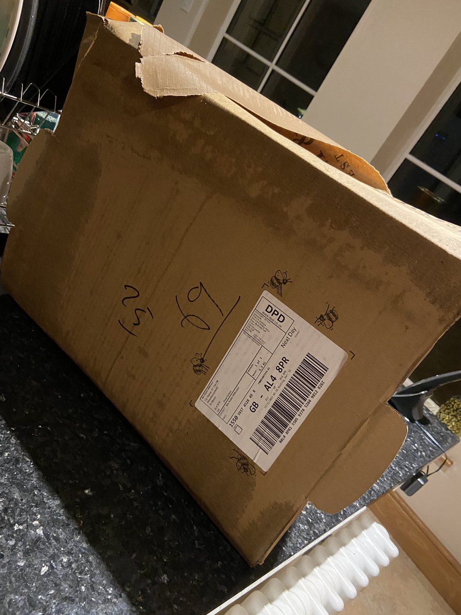 KWilkinsonEY's tweet photo. @Fortnums Not what I would call ‘a parcel of joy’ - delivery not due till next week. No notification it was coming early. No ring on bell…lots of ruined presents ☹️ https://t.co/SBDgB1yVdf