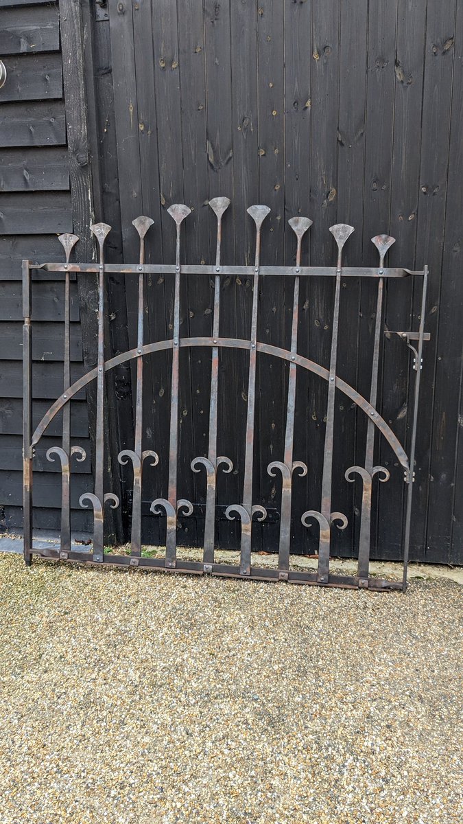 Joel Tarr tweet media