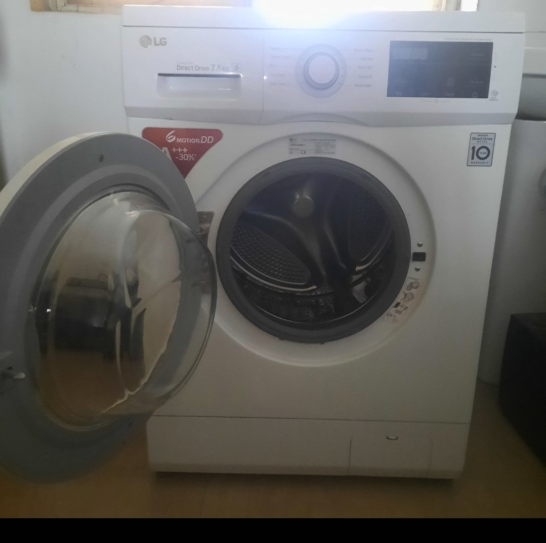 MARIASDECL75313's tweet photo. Description- 7.5kg LG frontloader washing machine 
Condition- very neatly used
Price 220,000
Location - Kubwa, Abuja.
#AbujaTwitterCommunity 
Call or WhatsApp 08094129935 or DM https://t.co/oyuWC4KbyZ