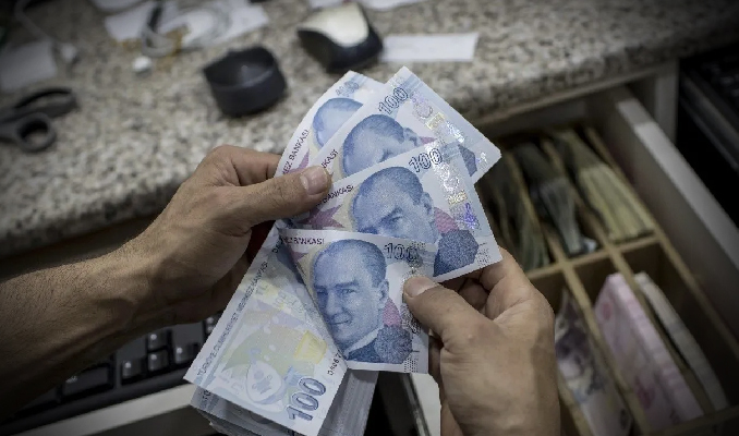 borsagundem's tweet photo. Çalışan emeklinin beklediği tarih belli oldu! #Çalışan #Emekli #İkramiye #Şartları #NeZaman #ÖdemeTarihi #5000TL - https://t.co/406L64MCfQ https://t.co/ibdJKMABxM