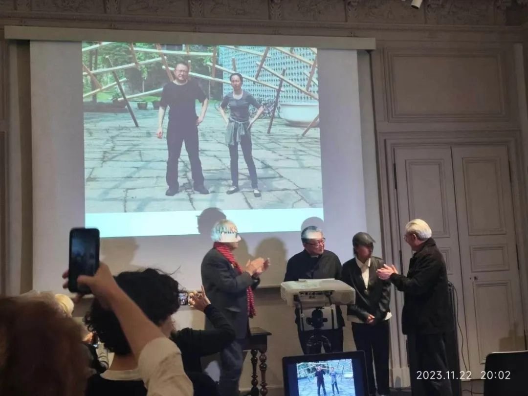 CAAofficialEN's tweet photo. Wang Shu and Lu Wenyu, faculty members of #CAA, have been named foreign members of the French Academy of Architecture for 2023. A grand award ceremony in Paris on Nov 22 recognized their achievements. #Art #University #IntlCAA #CAAFaculty https://t.co/Qaf0AMVRM1