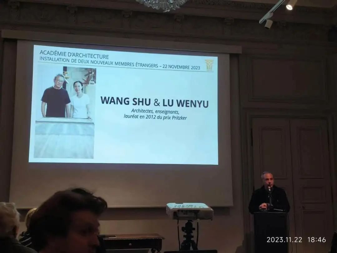 CAAofficialEN's tweet photo. Wang Shu and Lu Wenyu, faculty members of #CAA, have been named foreign members of the French Academy of Architecture for 2023. A grand award ceremony in Paris on Nov 22 recognized their achievements. #Art #University #IntlCAA #CAAFaculty https://t.co/Qaf0AMVRM1