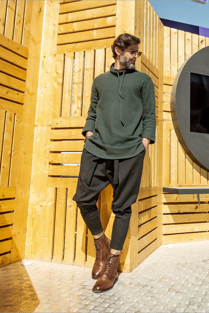 _alraqeba's tweet image. Cashmere High-top