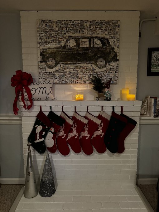 Christmas time 🎄 https://t.co/bM7FfxnWI9<a href="/tag/giveaway"class="tags"><span>#giveaway</span></a><a href="/tag/subathon"class="tags"><span>#subathon</span></a><a href="/tag/nylo44"class="tags"><span>#nylo44</span></a>