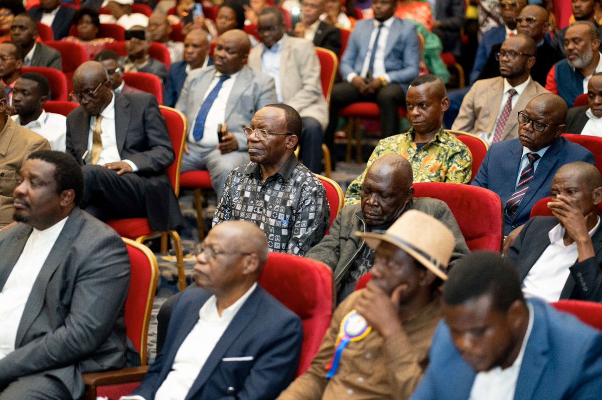 AfdcNationale's tweet photo. #Urgent : Pour l'écrasante et sans appel victoire du candidat numéro 20, Fatshi Béton, le Professeur Modeste Bahati Lukwebo, membre du présidium mobilise l'Est. Il a réuni avec vital kamerhe le weekend toute la crème de la partie orientale de la #RDC @Presidence_RDC https://t.co/TTh7VC3Dpu