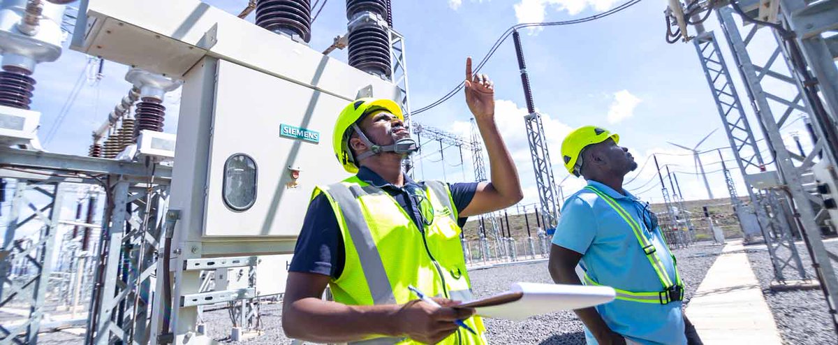 #AfDBatCOP28: In #Kenya, 1.6 million people living on low incomes now have access to power thanks to the Last Mile Connectivity project, supported by the African Development Bank through a $134.64 million loan. #COP28UAE #PowerAfrica #AfricaCOP 🔗 bit.ly/47D3xuk