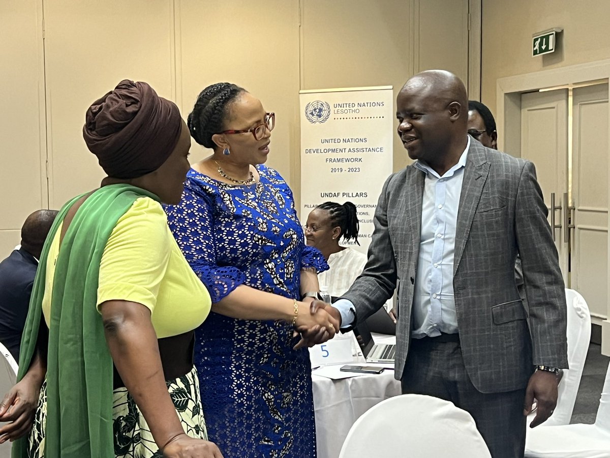 UNLesotho's tweet photo. #Happeningnow 

The @UNLesotho Country Team members welcome the Minister of Finance &amp; Development Planning to kickoff the annual UNCT retreat! 

A pivotal time to reflect on achievements &amp; shape future contributions to Lesotho’s development! https://t.co/OF5VAmEGp7