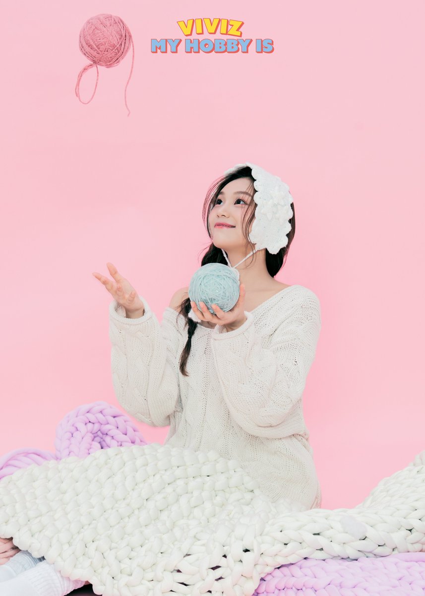 VIVIZ_official's tweet photo. VIVIZ 2024 SEASON'S GREETINGS 
[VIVIZ MY HOBBY IS] 

Concept Photo 1
#UMJI #엄지

Pre-Order
2023. 11. 21. 2PM ~
2023. 12. 03. 11:59PM

#VIVIZ #비비지
#MY_HOBBY_IS https://t.co/kgd9BevjJG