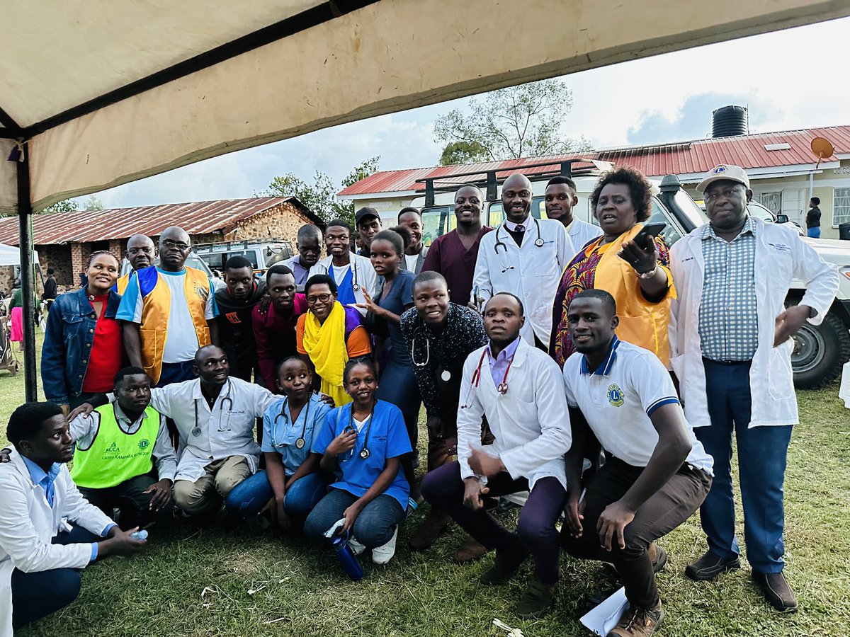 It was fun and a gesture of humanity while in Isingiro. Thank you Lions Club of Kampala Central for organizing such a colorful event based on saving lives. Thank you @ProfIbingira and the team🙏🏾