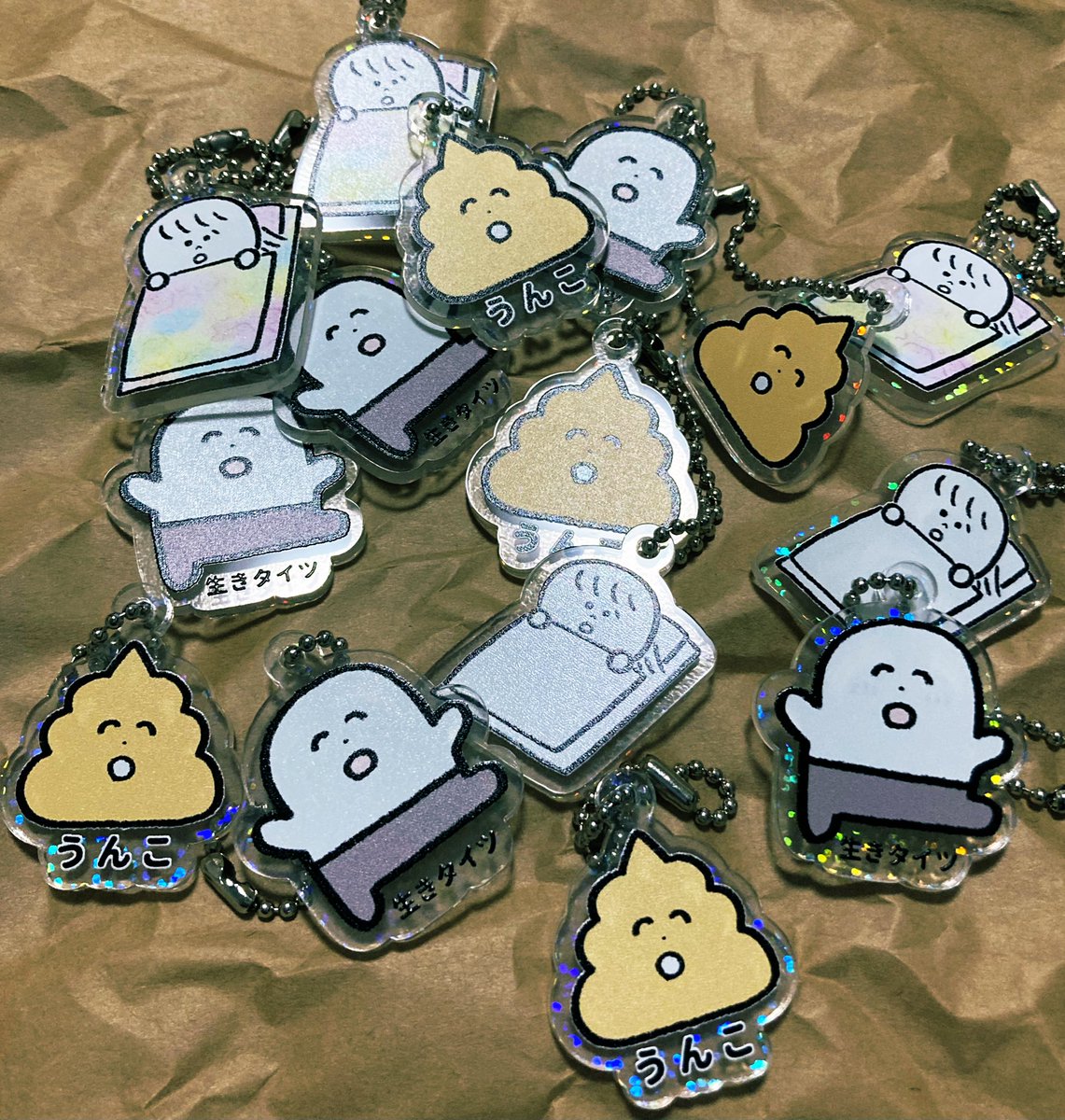 アクリルキーホルダー
・タイツくん
・うんこ
・たわ子
それぞれ600円です!
ホログラム入りでキラキラしてます!
ものすごく数量限定です! 