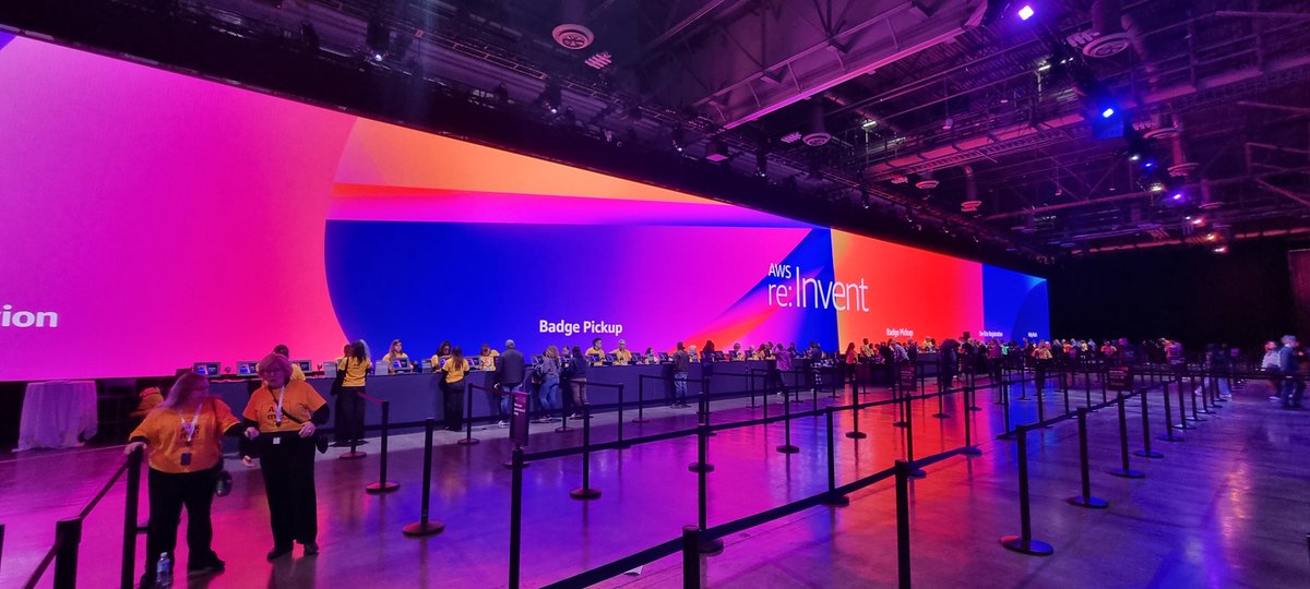 chmazur's tweet photo. AWS re:Invent is already turning out to be massive! Great opportunity to connect and collaborate!

Have a great time and please feel free to DM me if you want to catch up and talk about everything related to the dev community!

#community #istio #envoy #reInvent #AWS #booth613 https://t.co/4SKJ68mDQi