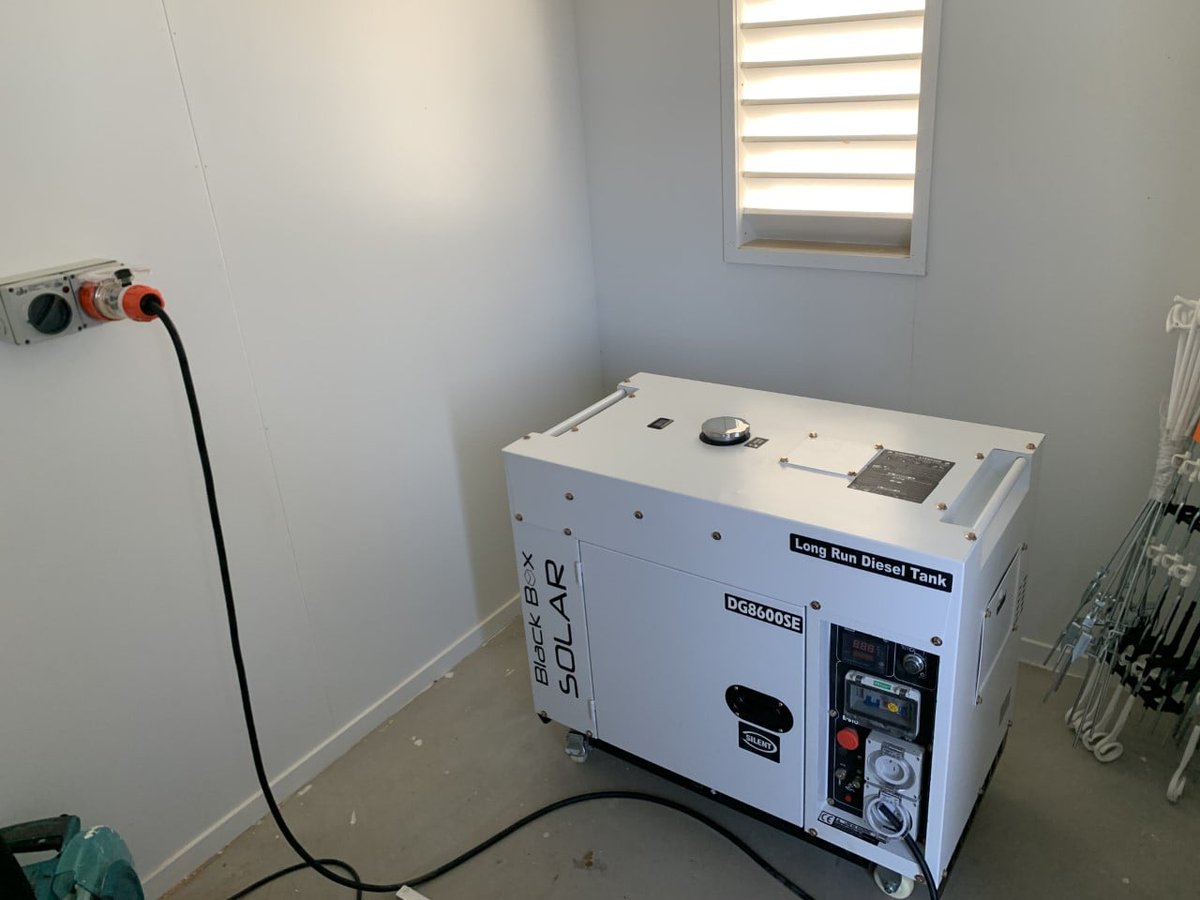 must_power's tweet photo. #MustCase in #NewZealand
🏖 Nestled along the pristine 90 Mile Beach in Waipapakauri
· Must PV18VHM Inverter: 5kW*3=15kW
· Lithium Battery: 60kWh (51.2V, 200Ah x 6)
· 10kW Solar Panels
· 6kW External Automatic Backup Generator
#offgridsystem #RenewableEnergy #SolarEnergy https://t.co/ucRXq0PGhQ