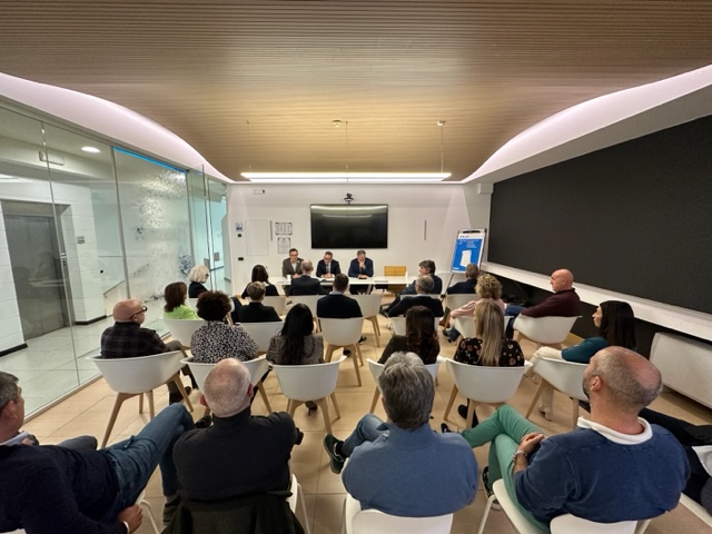 🎉 Diamo un caloroso benvenuto al nostro nuovo Direttore Generale Andrea Volpe, già in servizio presso la nostra sede di Novara.