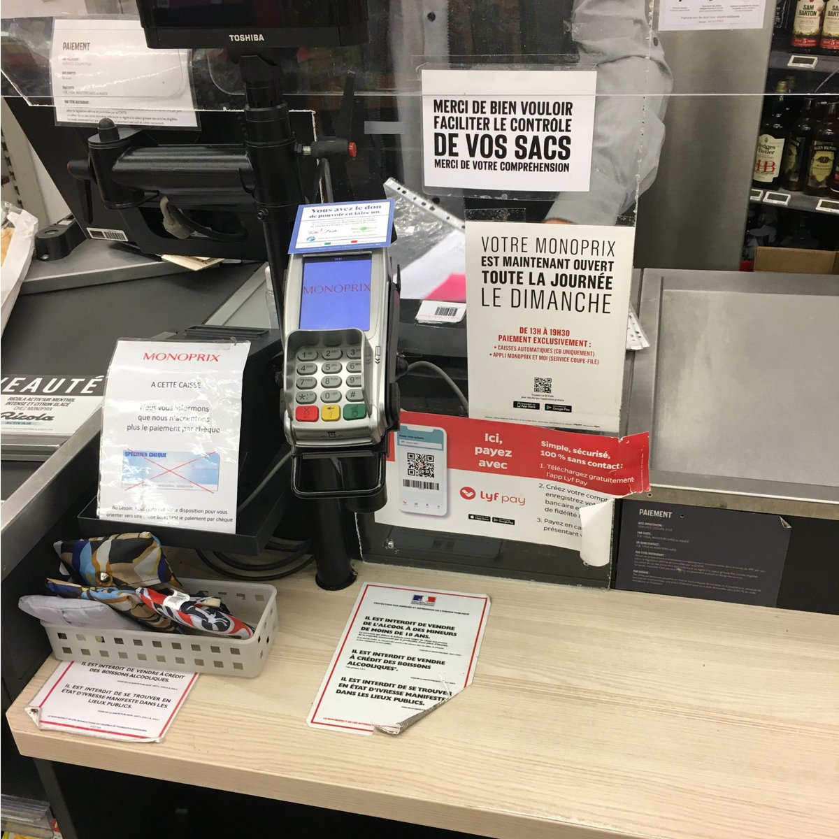 Notre quotidien est saturé de messages, ce qui a un impact sur notre capacité de traitement des informations, et notre charge mentale... conduisant à la non prise de décision...
#irl