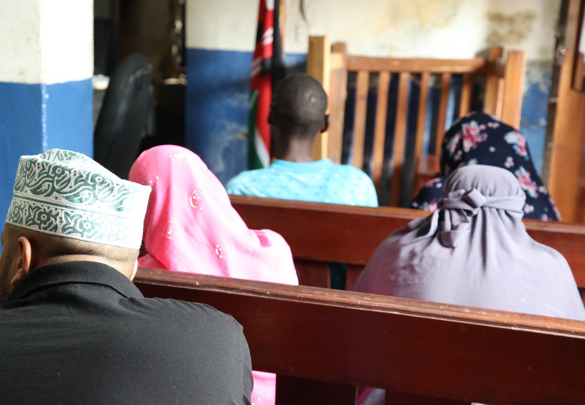 Kenyajudiciary's tweet photo. Resident Magistrate Flavian Mulama conducts physical court proceedings at Lamu Law Courts. Earlier today at 8.30am, Hon. Mulama presided over a virtual court session linked to Milimani Small Claims Court. https://t.co/NXrqPcP7Dr