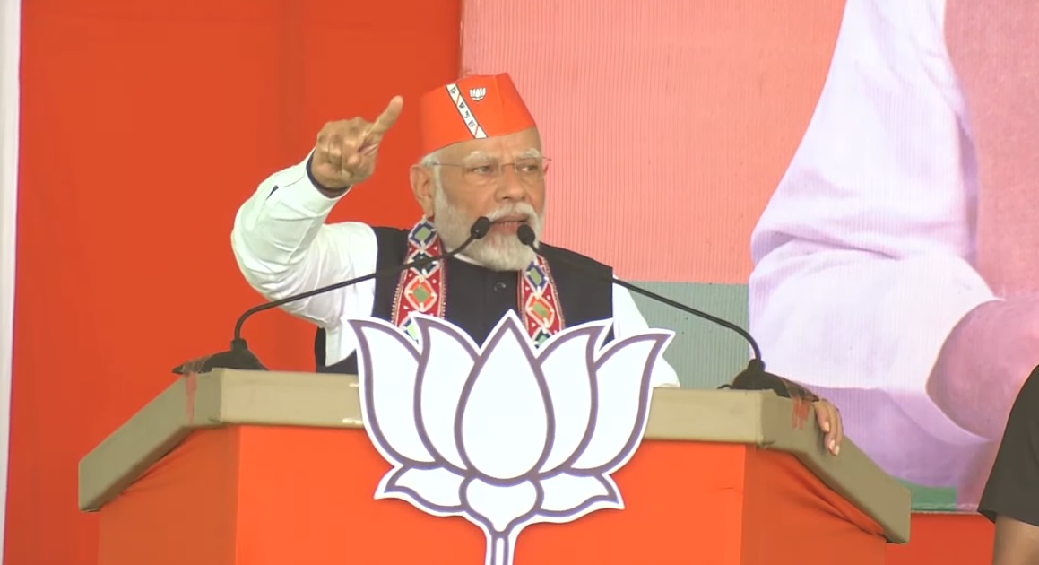 BJP4India's tweet photo. If you want development, choose only the Bharatiya Janata Party!

Telangana Kya Maange?

Double-Engine Ki Sarkaar!

- PM @narendramodi 

#BJPWinningTelangana https://t.co/l8brHhZtzR