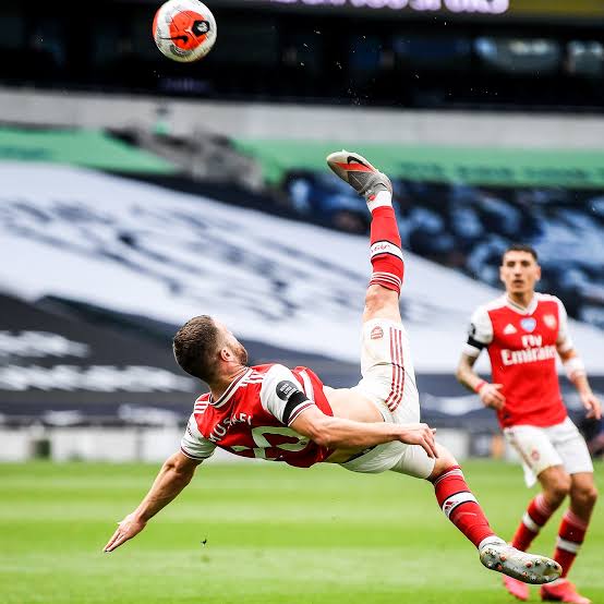 Who did it better .. ??

Garnacho.                 Or.              Mustafi