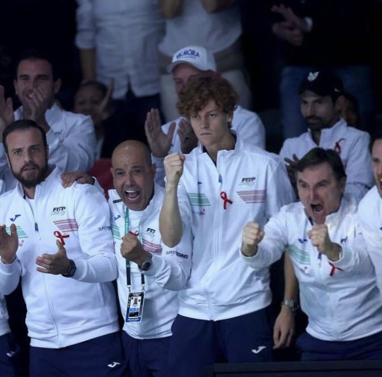 FongaMarcello's tweet photo. #DavisCup #campionidelmondo #CoppaDavis2023 #italia #federtennis 💙🏆🇮🇹 https://t.co/j3nnPFZJ5x