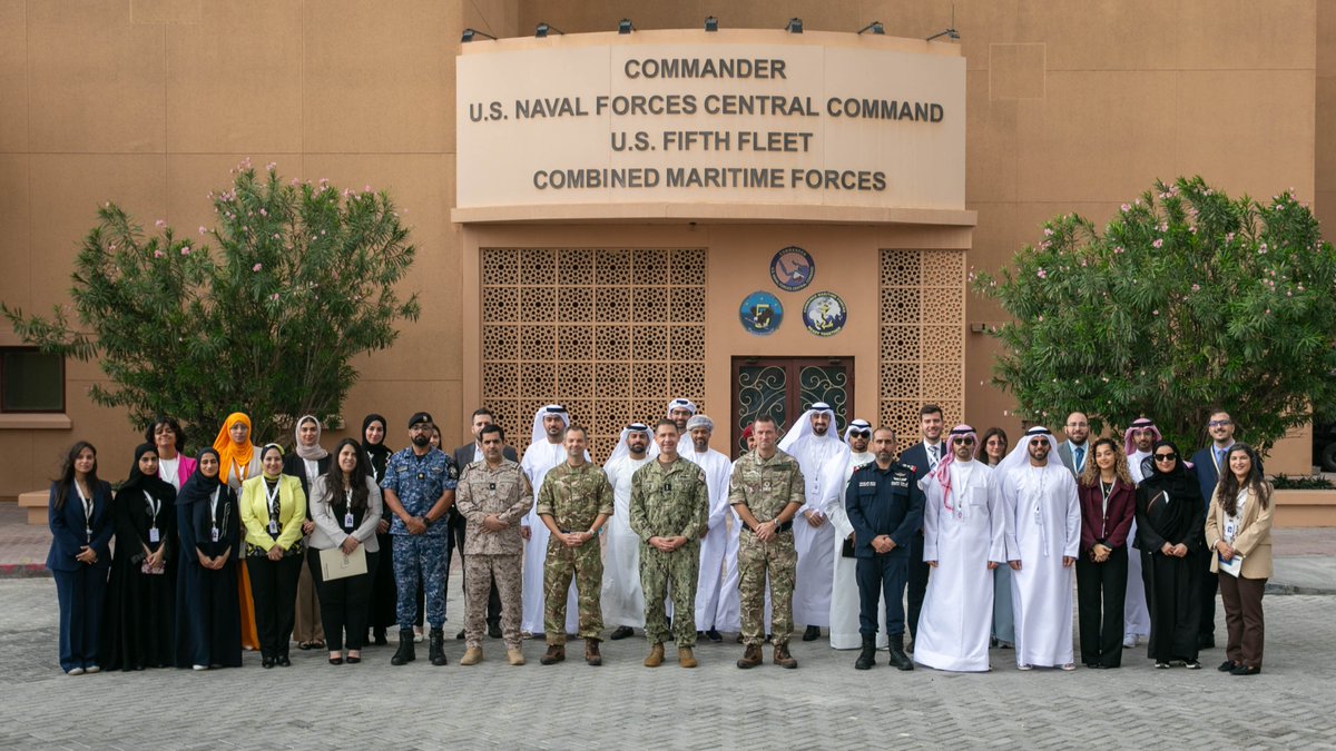 Commodore Laughton was honored to participate in a brief to the Manama Dialogue Middle East and North Africa Young Leaders’ Program. Participants were briefed on IMSC & CTF Sentinel's mission of deterrence and reassurance to the merchant industry. cusnc.navy.mil/Media/News/Dis…