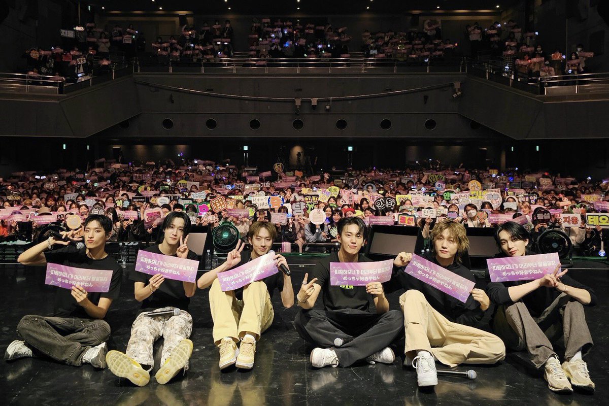 文房具 ྀི tweet media