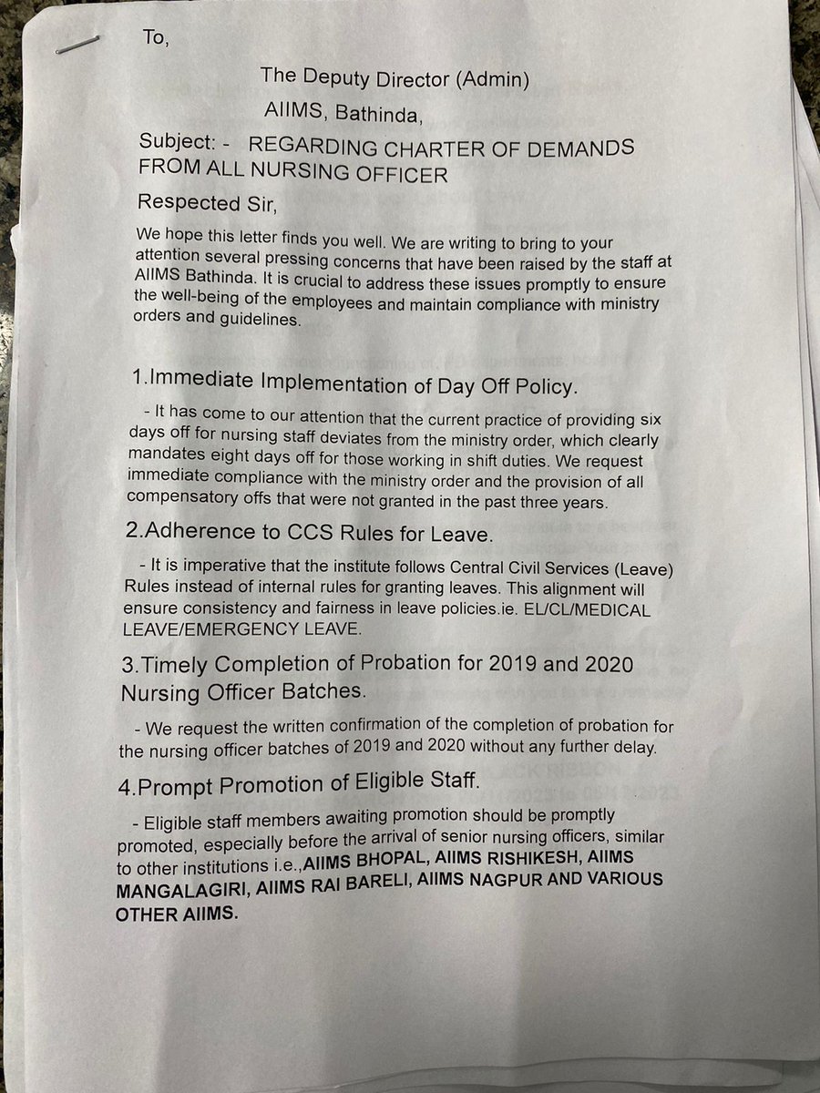 Lalitkumaryogi2's tweet photo. A Victim of 
injustice, discrimination &amp; mental torture by Administration of Aiims Bathinda. The Nursing staff of institute appeal to the GOI for their rights🙏🏻
@officeofssbadal  
@PMOIndia  @MoHFW_INDIA  
@mansukhmandviya  @AIGNFNURSES  
@BhagwantMann  
#JusticeForAiimsBtiNurses https://t.co/gAYe87muow