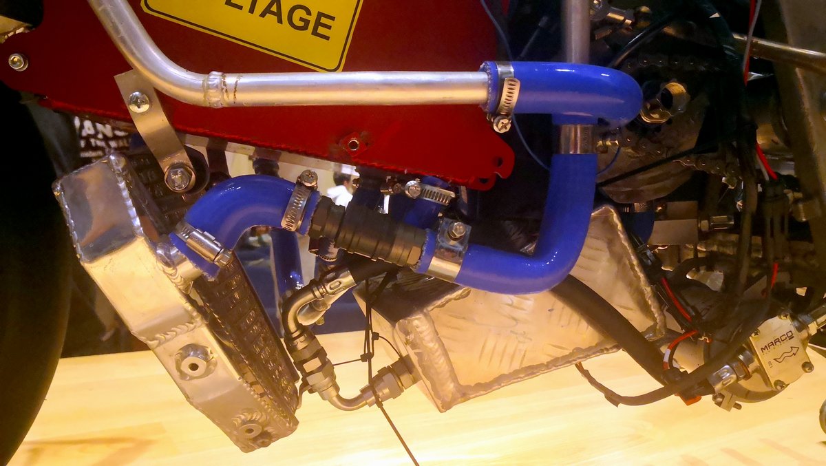 CejnIberica's tweet photo. #MotoSpirit ESEIAAT, patrocinado por #CEJN, celebra sus logros en la competición #MotoStudent 2023. Su prototipo incluye los enchufes rápidos #ultraFlow de CEJN en su sistema de #refrigeraciónlíquida y logra una meritoria 4ª posición en la categoría "Top Best Product Design". https://t.co/hmDDFswDZY