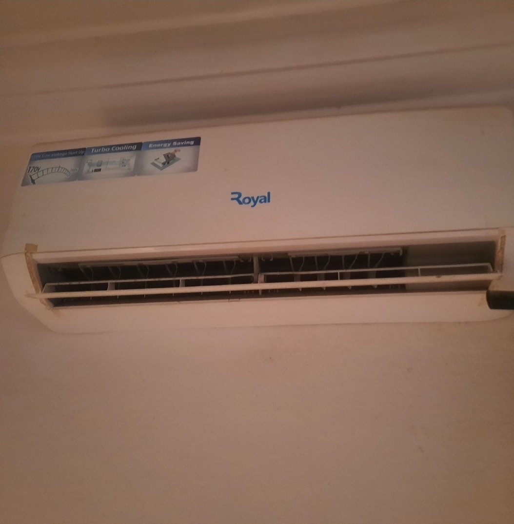 MARIASDECL75313's tweet photo. Item - 1 horsepower white Royal Split AC unit.
Condition - neatly used
Price - 150,000 (negotiable)
Location- Abuja
#relocation #abuja https://t.co/SnRVApQCuR
