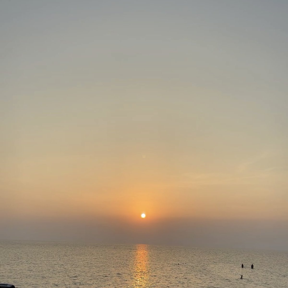 i80ili's tweet photo. sunset<3 https://t.co/BpBqtaaQzB
