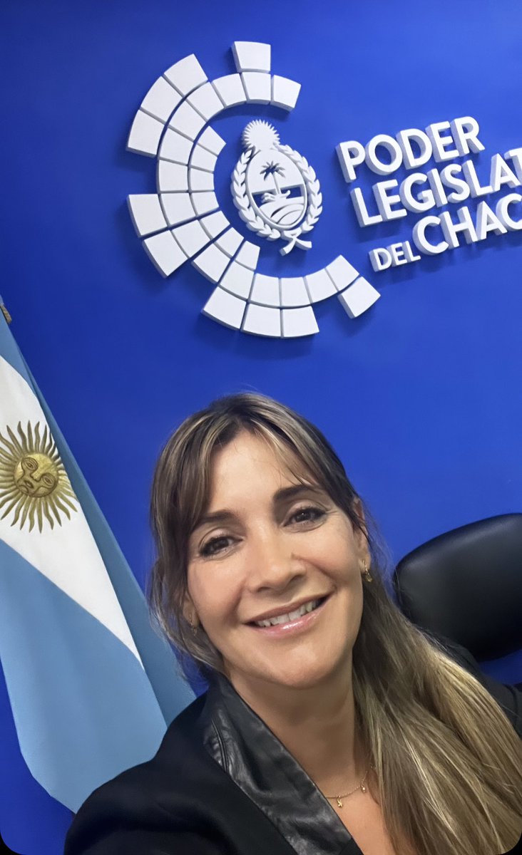 clpanzardi's tweet photo. #BuenLunes 🫶
#ComisionDeGenero ultima del Año y ultima de mi gestión como Diputada. Vamos cerrando ciclos, pero cumpliendo con todos hasta el final. https://t.co/A1QFvBjAuA
