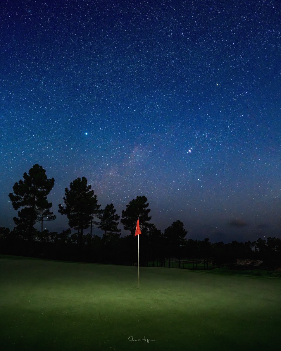 BeyondDrones's tweet photo. Under the stars at Dunas - Terras da Comporta #worldtop100 #bestgolfcourses #dunas #terrasdacomporta #orionsbelt #galaxy #Astrophotography @top100golf @visitportugal https://t.co/CAcgafO0Er