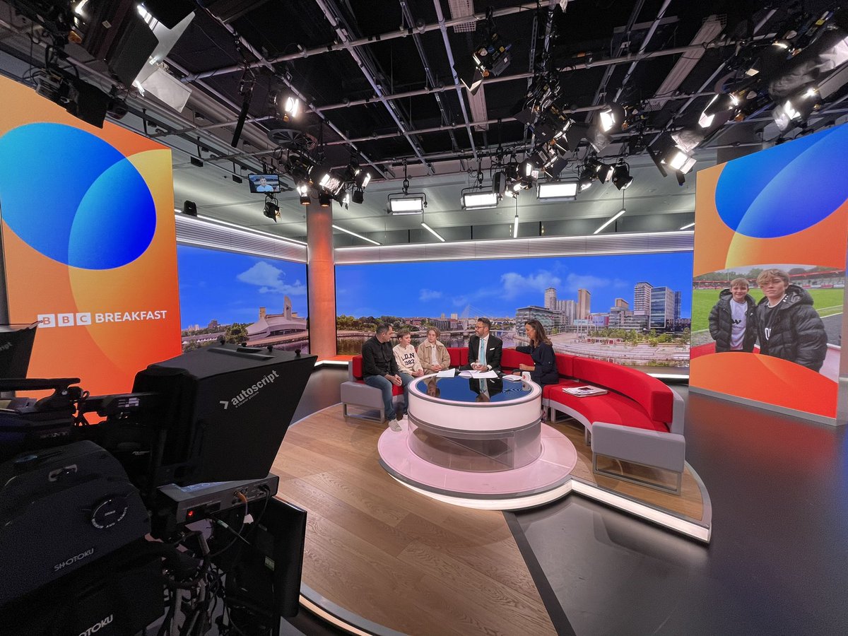 sarahronnan's tweet photo. Thank you for having us on the bbc breakfast sofa this morning, it’s amazing to share the incredible news that Hughie’s treatment has been successful, news we have all been waiting for since 2020! The support on their @JustGiving page is really appreciated https://t.co/nHRdrmcb6G https://t.co/fCEa7h8vPk
