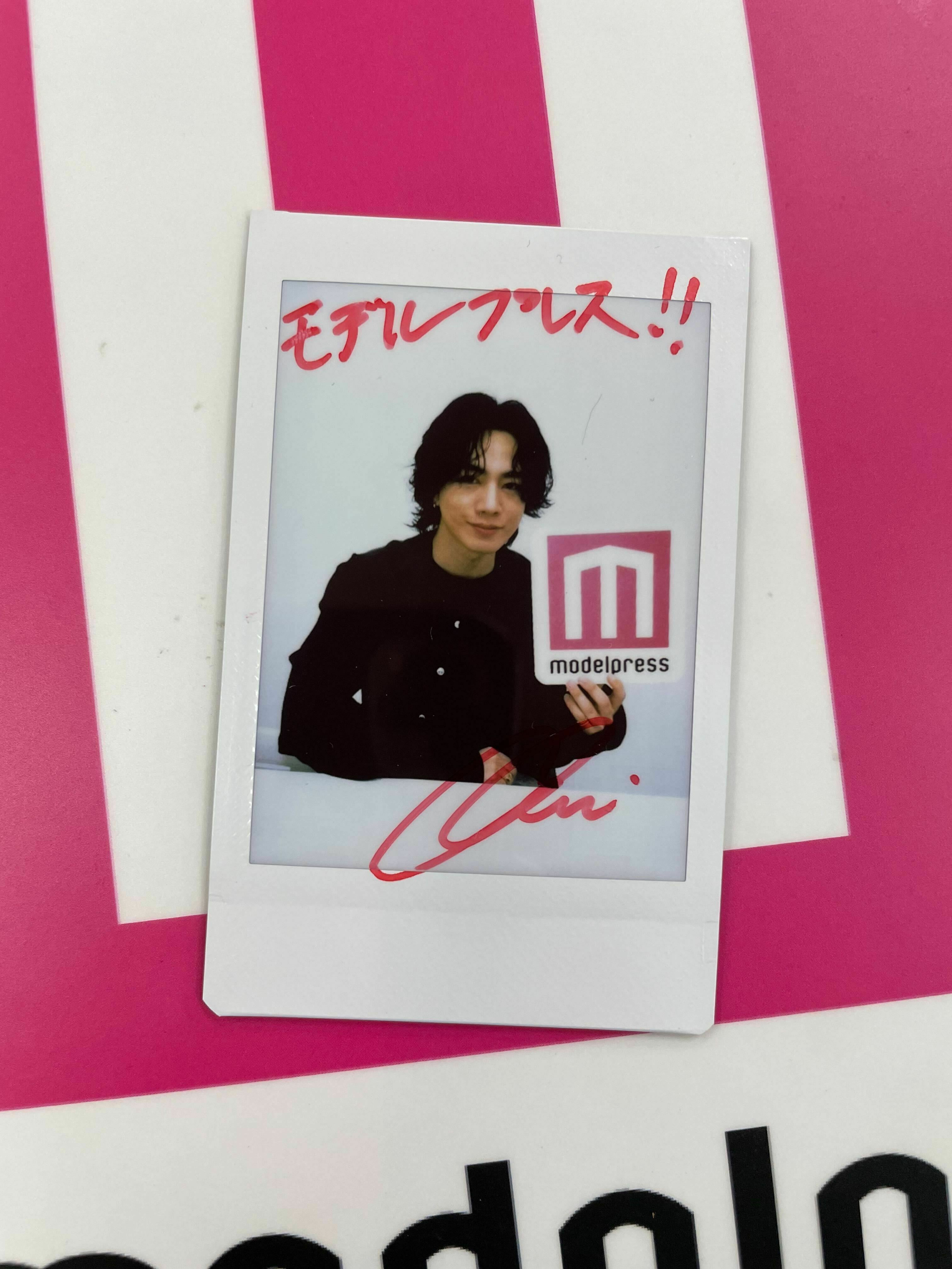 世界的に有名な 登坂広臣 サイン入りチェキ omi アイドル