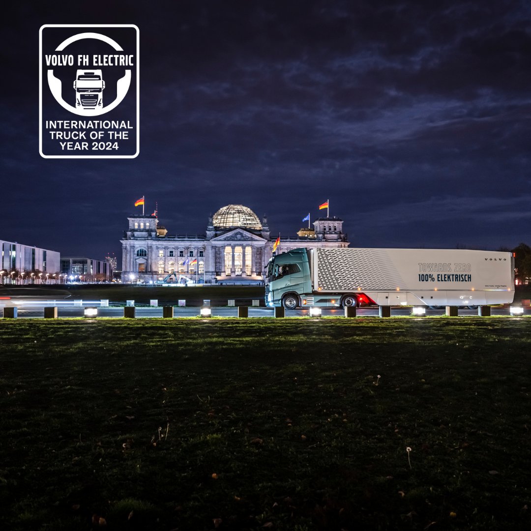 VolvoTrucks_de's tweet photo. Unser Volvo FH Electric ist TRUCK OF THE YEAR 2024 😍🏅
Zum ersten Mal überhaupt in der Geschichte, gewinnt ein Elektro-Lkw diesen prestigeträchtigen Branchenpreis! 🚛🌿
#volvotrucks #ITOY2024 #itoy #truckoftheyear https://t.co/zkODG2r6Bf