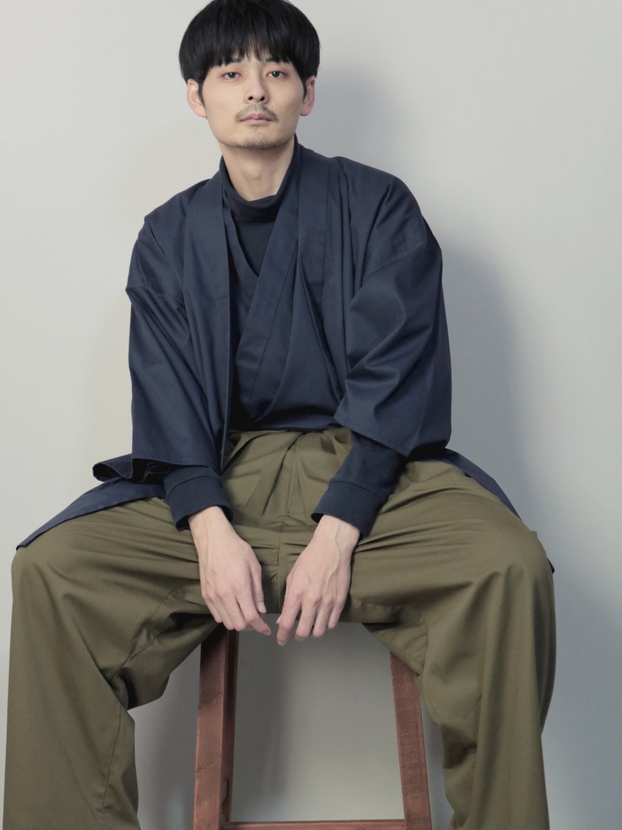 袴を普段着に。 チノばかまは動きやすくてお手入れも簡単。 HITOIKI