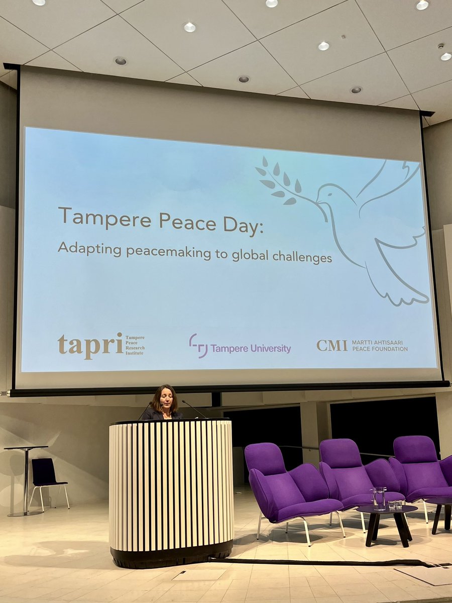 Professor @SvBillerbeck keynoting the #TamperePeaceDay w/ three current challenges to peacemaking. 1) insufficient local perspective; 2) information; 3) crisis of multilateralism. All are interlinked and need to be solved together and they all are, of course, also possibilities.