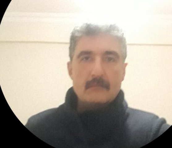 Dünyayı kurtaran adam : Devlet Bahçeli yi Berlinde ve fransada salatan adam : Kemal kılıçdaroğlu covıd ve kosmik veren oda : Recep tayyip erdoğan fransada ve Duısburgda salatan adam kıvırcık salata = zararı getirin bana 2012,2019