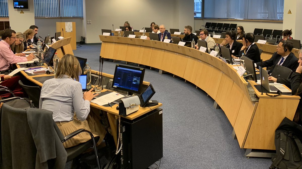 Super interesting presentations in Brussels to kick off the 3rd joint meeting of the EU and #Vietnam DAGs (domestic advisory groups) under the EU-Vietnam FTA. Broad range of issues all of which impact in way or another on #trade 🇪🇺 🇻🇳