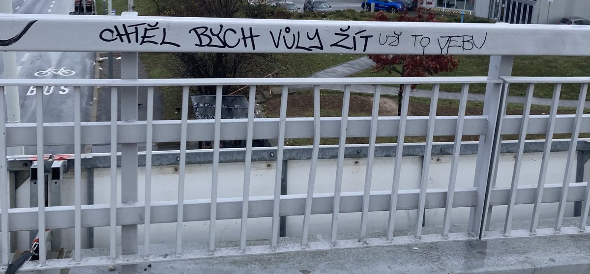 Omarovo4000's tweet photo. motivacni most na stodulkach https://t.co/k4PaLZ49p7
