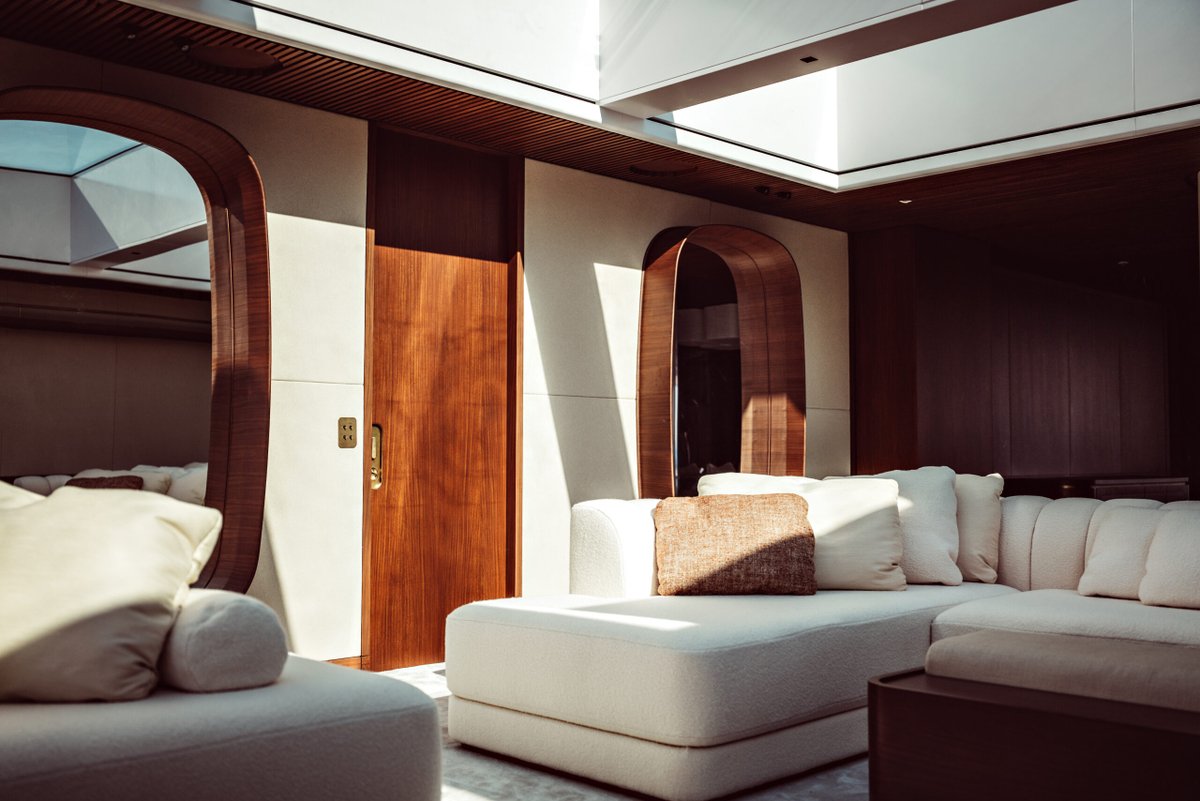 designetal's tweet photo. ARTEXPLORER
BY AXEL DE BEAUFORT & PERINI NAVI – THE ITALIAN SEA GROUP
Shortlisted: Interior Design Award Over 40 Metres in The International Yacht & Aviation Awards 2024
https://t.co/ZdMd4NMGgC
#ARTEXPLORER #SailingCatamaran #SailingLife #LuxuryInteriors #SailInStyle https://t.co/O98HZedZwX