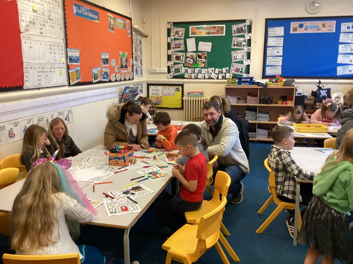 PrimaryDell's tweet photo. Children in KS1 loved sharing their maths learning with their parents in our workshop last week. A big thank you to all who attended #learningatdell #dellfamily https://t.co/MTeQjXl3QA