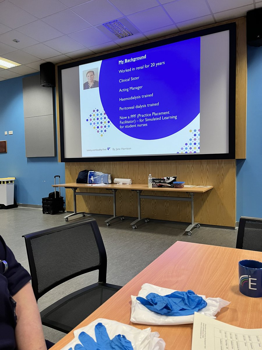 carlwalker1977's tweet photo. Great start to the clinical skills study day with my favourite topic presented brilliantly by expert @PPFJane. #education #teamrenal @SouthTees @RenalJCUH @jackharrys @STRIVEacademic https://t.co/u04Q71viEC